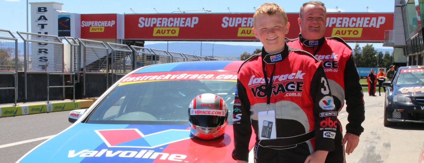 drive a race car in australian through fastrack experiences