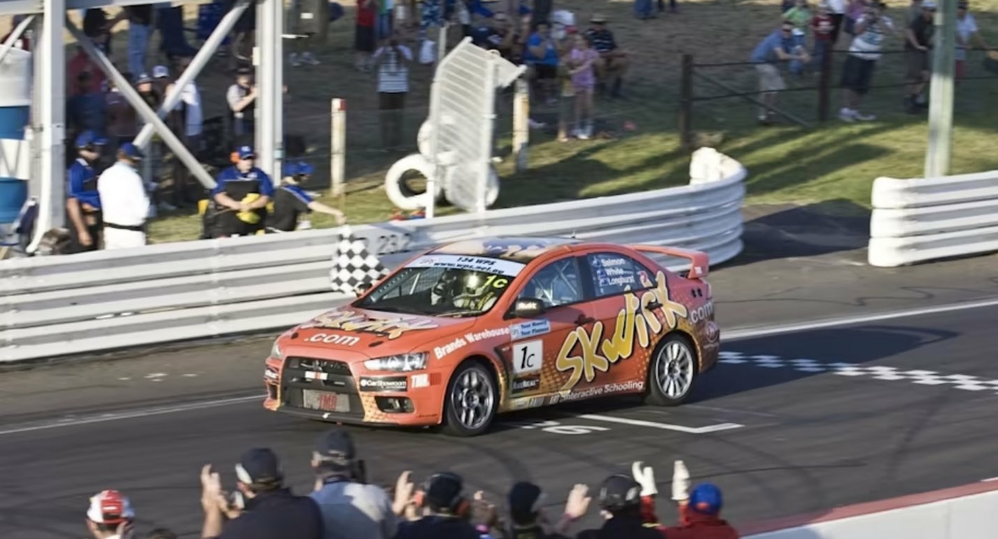 bathurst 12 hour race