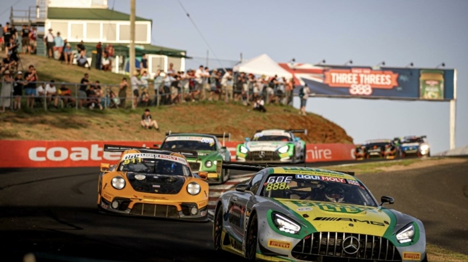 bathurst 12 hour race in 2022